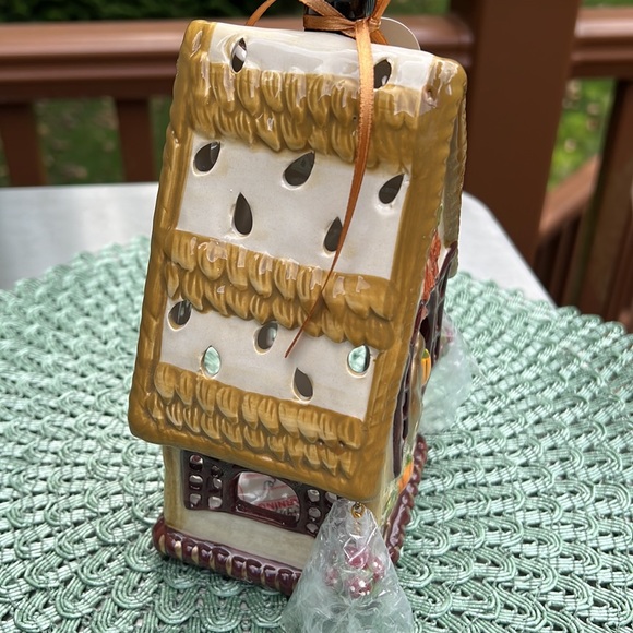 New BlueSky Heather Goldminc Hello Fall Cottage candle lite figurine - Picture 3 of 11